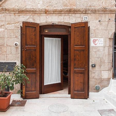 Cuore Di Pietra B&B Полиньяно-а-Маре Экстерьер фото