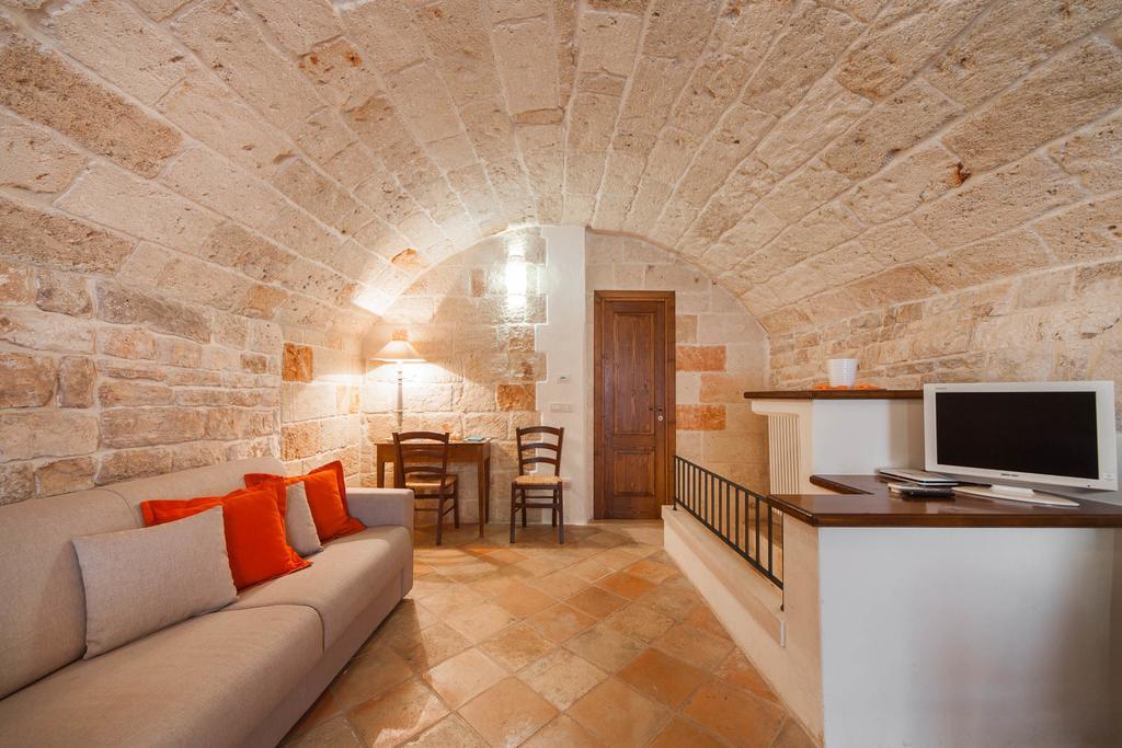 Cuore Di Pietra B&B Полиньяно-а-Маре Экстерьер фото
