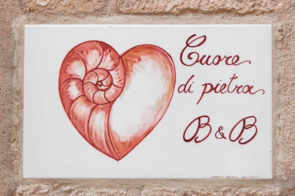 Cuore Di Pietra B&B Полиньяно-а-Маре Экстерьер фото